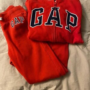Gap sweat fit